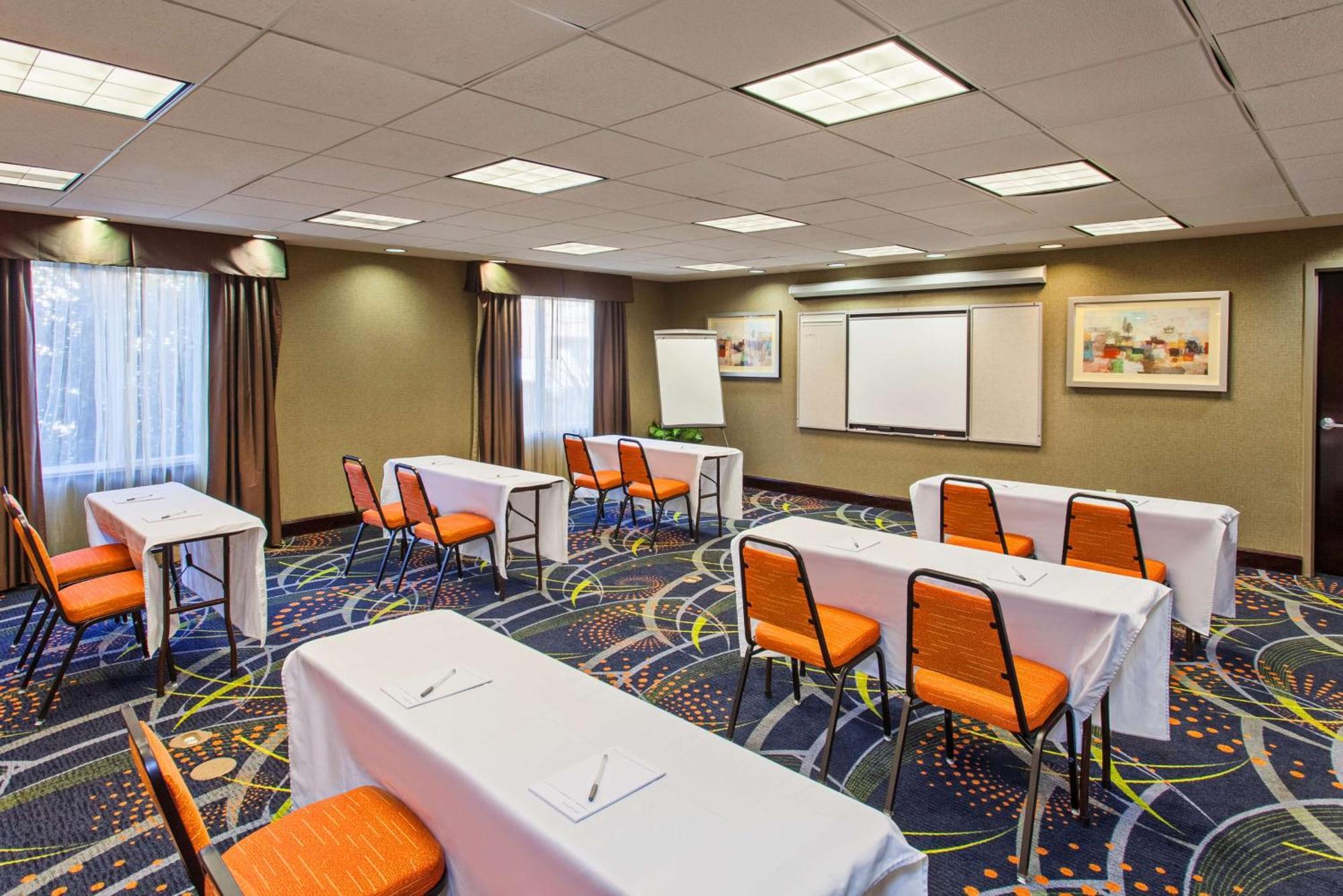 Hampton Inn And Suites Мерсед Экстерьер фото