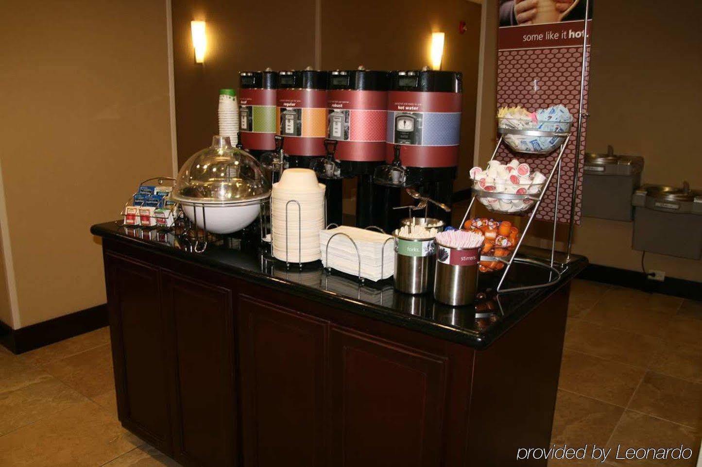 Hampton Inn And Suites Мерсед Экстерьер фото